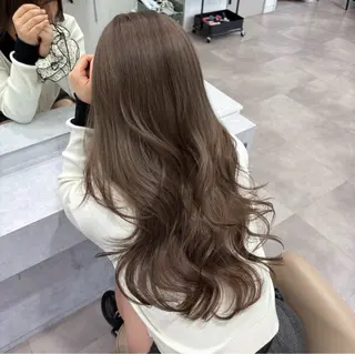 ロング カラー 透明感×ダブルカラ ーHarusa🎀のヘアスタイル