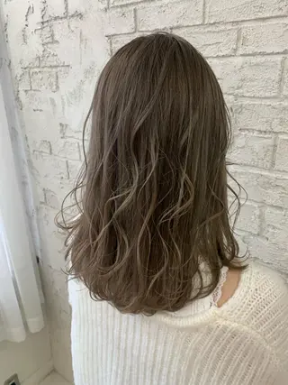 セミロング 🇺🇸ハイライト特 化美容師🇺🇸漆沢のヘアスタイル