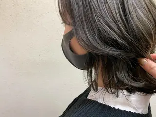 ミディアム カラー 才門 真菜のヘアスタイル