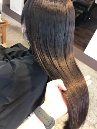 ロング 髪質改善、縮毛矯正 Core梅田茶屋町店のヘアスタイル