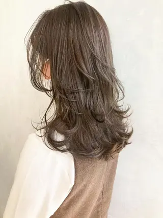 セミロング カラー パーマ ヘアアレンジ ITbyALBUM 中野店のヘアスタイル