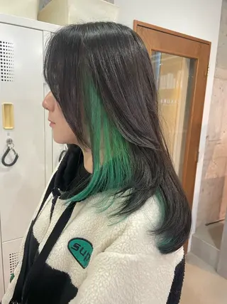 セミロング 横山 奈央のヘアスタイル