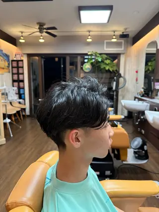 ミディアム パーマ メンズ 伊藤 良奈のヘアスタイル