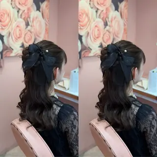 セミロング ヘアアレンジ 梅田茶屋町ヘアセット 🎀RIONA🎀のヘアスタイル