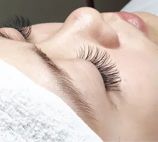 マツエク・マツパ brille ~eyelash~のヘアスタイル
