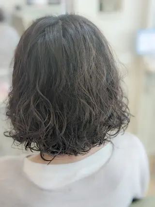 ミディアム パーマ 加藤 彩のヘアスタイル