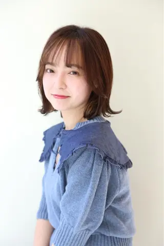 ショート カラー 小顔レイヤー/ ベージュ🤍Rieのヘアスタイル