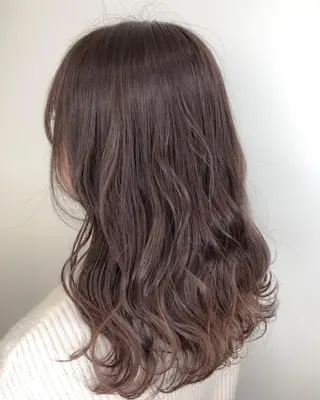 セミロング カラー 【透明感、艶髪】西村 有司のヘアスタイル