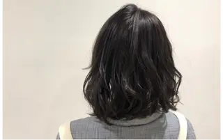 ショート カラー 川村 夏のヘアスタイル