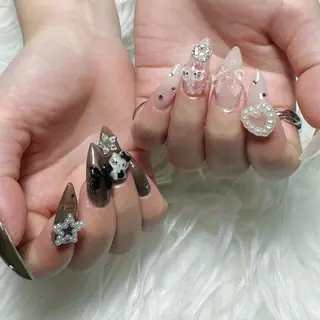 ネイル PEEKABOO 旧:momo京橋のネイルデザイン