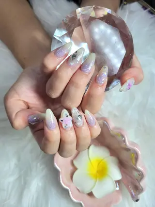 ネイル 🌺chimu🌺 予約リクエスト可能☆のネイルデザイン