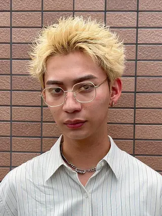 ショート カラー メンズ フェザーパーマ浦和 スパイキーショートのヘアスタイル