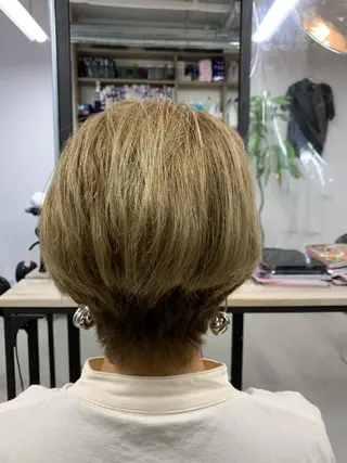 ミディアム カラー 中村 靖彬のヘアスタイル