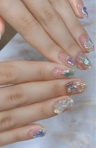 ネイル Blowe ニュアンスのネイルデザイン