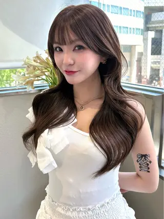 ロング 透明感カラー Nau🎀のヘアスタイル
