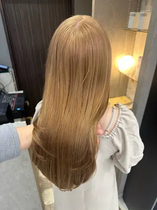 セミロング カラー 天神暖色カラー レイヤー・髪質改善のヘアスタイル
