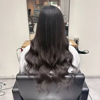 ロング SAKI🎀NEXT 池袋/韓国風カラーのヘアスタイル