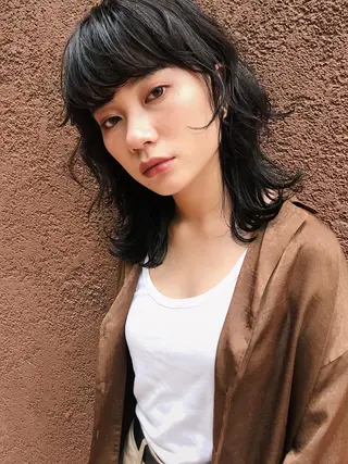 ミディアム カラー パーマ ヘアアレンジ 松田 亮葉のヘアスタイル