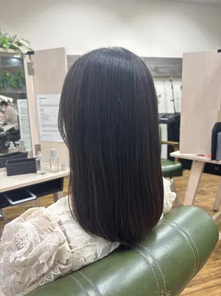 セミロング カラー ✨Kplus✨ 熊坂　みのり✨のヘアスタイル