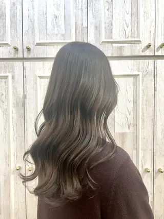 ロング 髪質改善🫧艶カラー 🫧💙佐藤真優のヘアスタイル