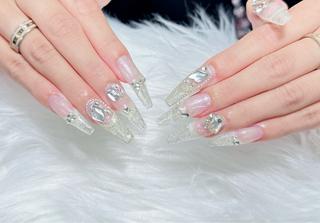 ネイル Lenie Nail Salonのネイルデザイン