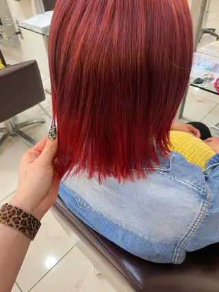 カラー 林 莉瑠のヘアスタイル