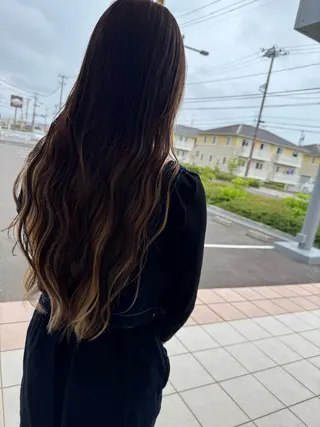 ロング カラー 今野 優のヘアスタイル
