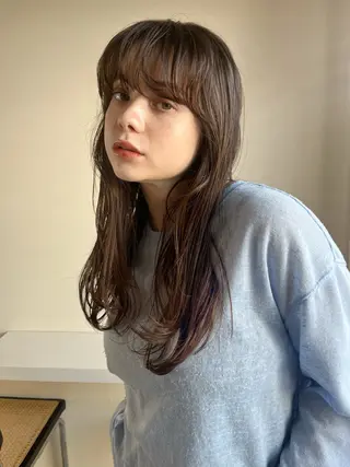 セミロング カラー nishi fuyumiのヘアスタイル