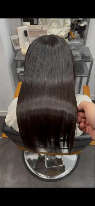 ロング カラー 大塚 貴之のヘアスタイル