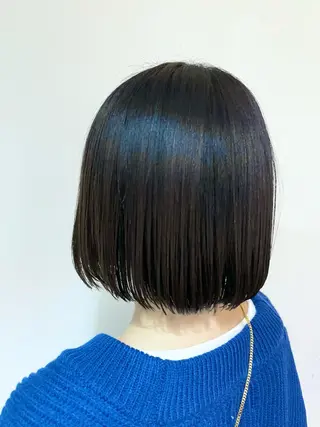 ショート カラー パーマ 吉田 瑛美のヘアスタイル