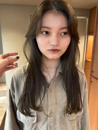 ロング カラー NIINA SUZUKIのヘアスタイル