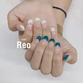 ミディアム ネイル Blowe ニュアンスのネイルデザイン