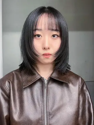 カラー ミディアム ITbyALBUM 浦和店のヘアスタイル
