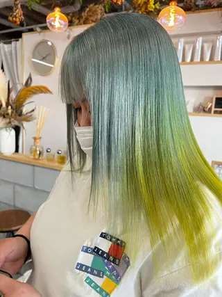 ミディアム 穐田 司樹のヘアスタイル