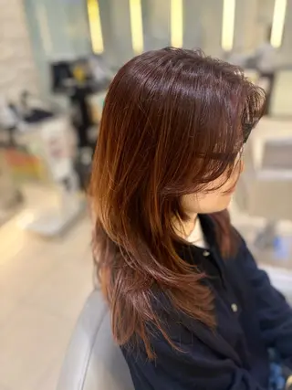 ロング Koharu 髪質改善カラーのヘアスタイル