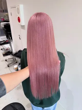 ロング カラー ハイトーン/複雑履歴 /ブリーチ/縮毛矯正のヘアスタイル