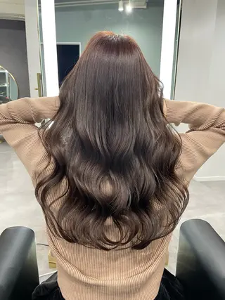 ロング 韓国風 白髪ぼかし NAOTOのヘアスタイル