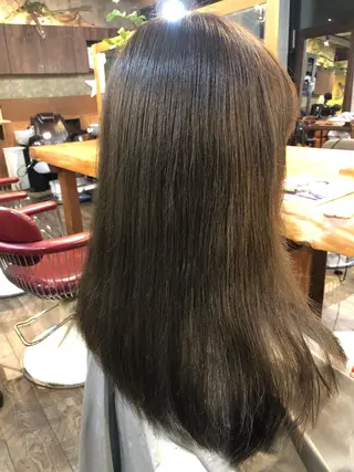 カラー ISHIMORI  のヘアスタイル