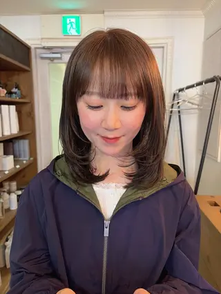 ミディアム 南堀江レイヤーカット MIKU🍒のヘアスタイル
