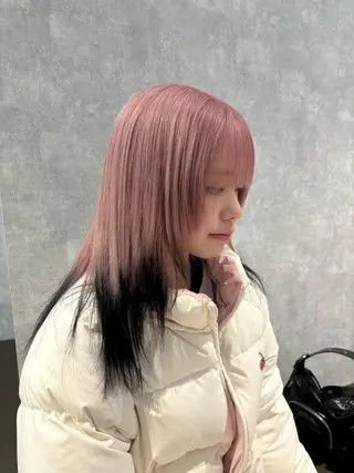 セミロング 🌐NATSUMI 🌐【寒色カラー】のヘアスタイル