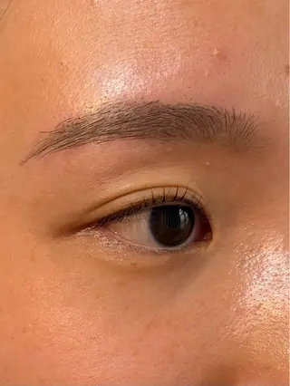 マツエク・マツパ koizumi kotoneのヘアスタイル