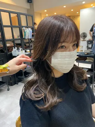 セミロング カラー 似合う髪型見つけます AYAKAのヘアスタイル