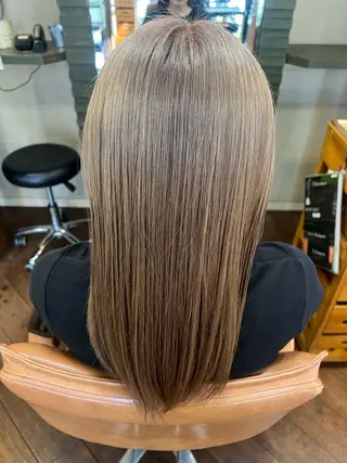 カラー 奥田 勝亮のヘアスタイル