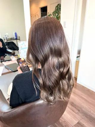 ロング カラー 利根川 海響のヘアスタイル