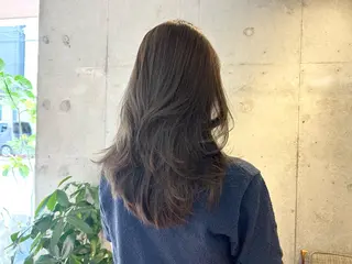 ミディアム カラー 垢抜けヘア🐈‎🤍 mioのヘアスタイル