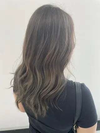 セミロング カラー KAITOH ATSUSHIのヘアスタイル