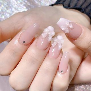 ネイル Queens テイのネイルデザイン