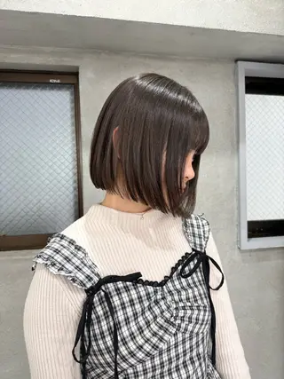 カラー sena⌇ベージュ⌇ ブリーチなしWカラーのヘアスタイル