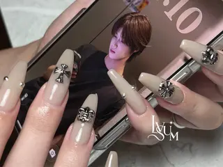 ネイル lvsum nailのネイルデザイン