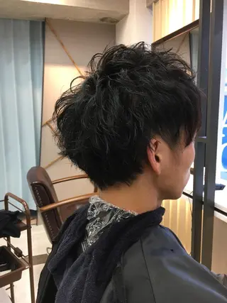 ショート パーマ メンズ ワタイショウタ 髪質改善✨眉毛サロンのヘアスタイル